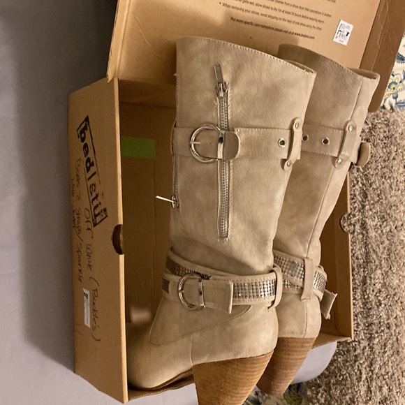 Not Rated Sz 8 Rock-a-Billy, Boots,Off White, Distressed-ISH - Picture 12 of 14